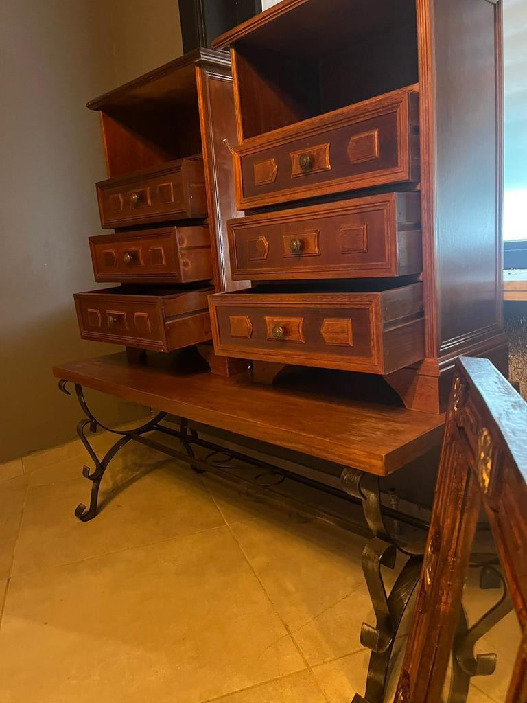 Antieke meubels, Ophalen