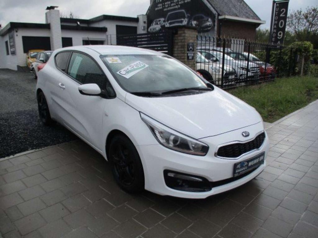 Kia ProCeed / pro_cee'd 1.4i DYNAMIQUE BLACK EDITION ALU AIR, Auto's, Kia, Stof, Gebruikt, 4 cilinders, Bedrijf