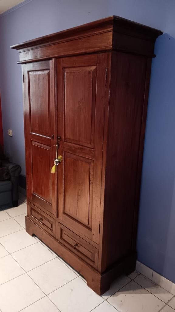 Massieve kast, Ophalen