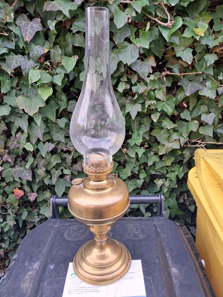te koop : oude petroleumlamp, Antiek en Kunst, Antiek | Verlichting, Ophalen of Verzenden