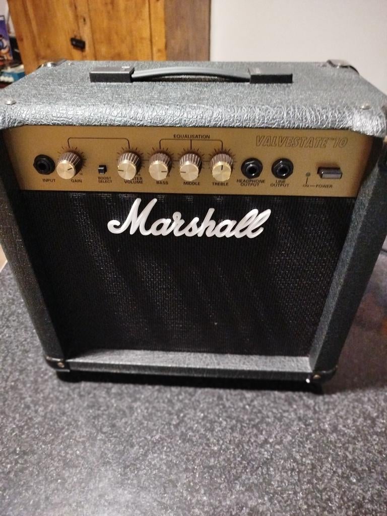 Marshall 8010 valvestate 10, Musique & Instruments, Instruments à corde | Guitares | Électriques, Enlèvement ou Envoi