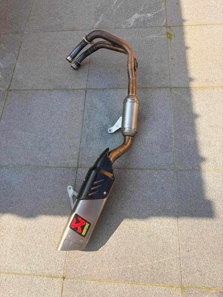 Akrapovic Ligne Titane en Carbone Complète 0470/03.16.58, Enlèvement, Neuf