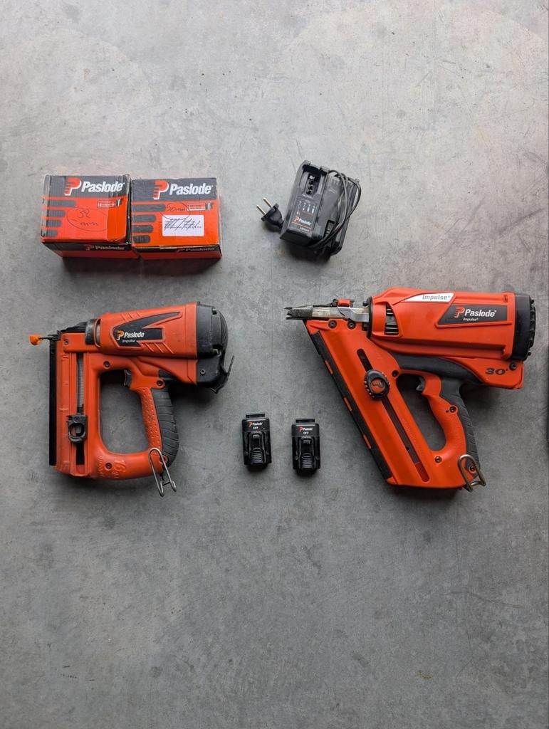 Paslode iM65 F16 en iM350+ lithium set., Doe-het-zelf en Bouw, Ophalen