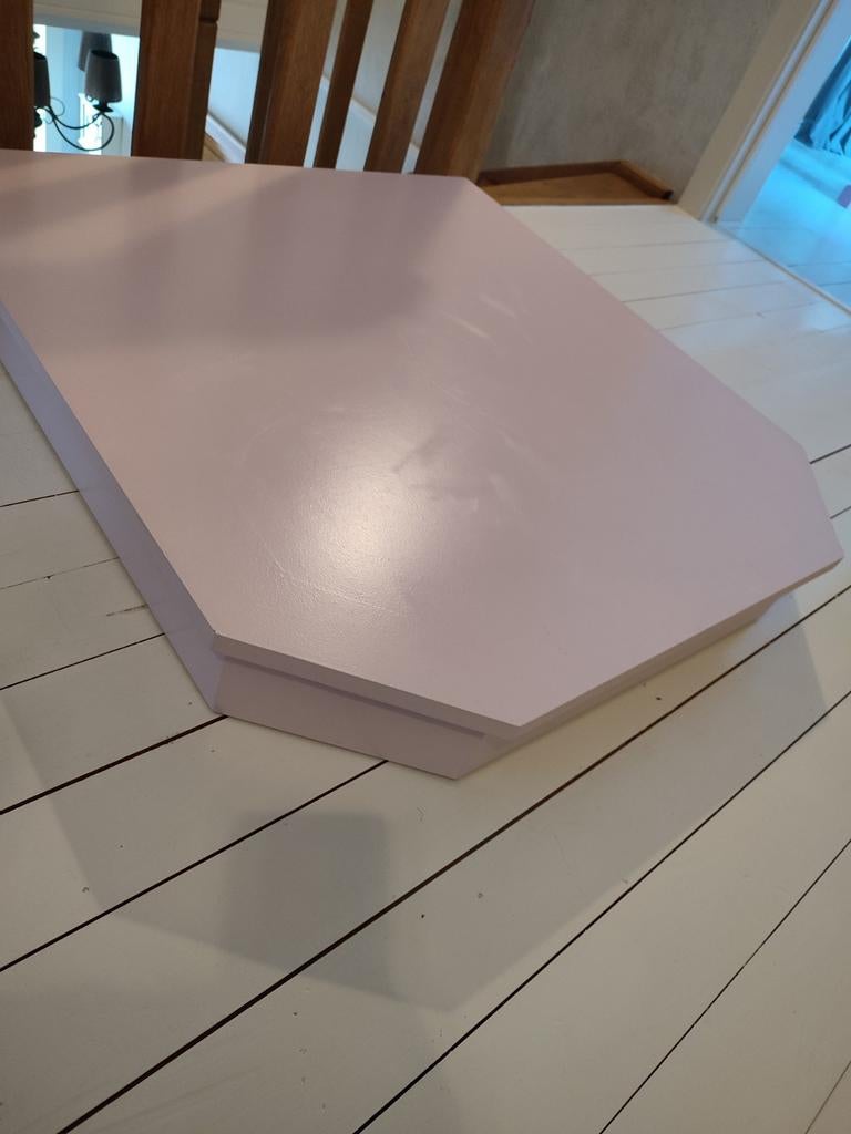 Moni scène pour petits danseurs, Enlèvement