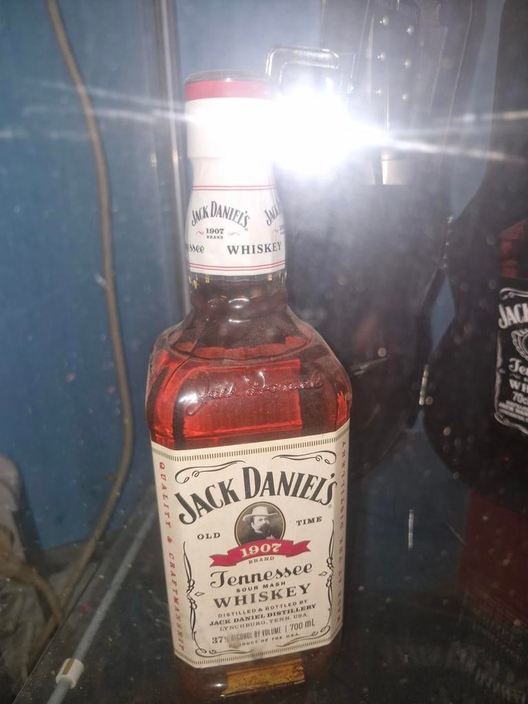 Jack Daniel's a vendre, Enlèvement ou Envoi