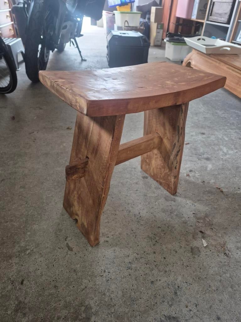 Zwaar teakhouten krukje, Ophalen