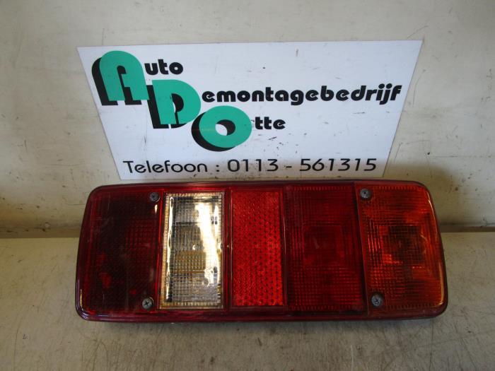 Achterlicht rechts van een Volkswagen LT (LT 75-), Gebruikt, -, Volkswagen, -