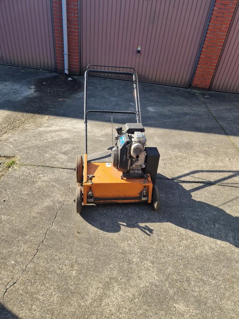 Eliet verticuteerder 501, Enlèvement