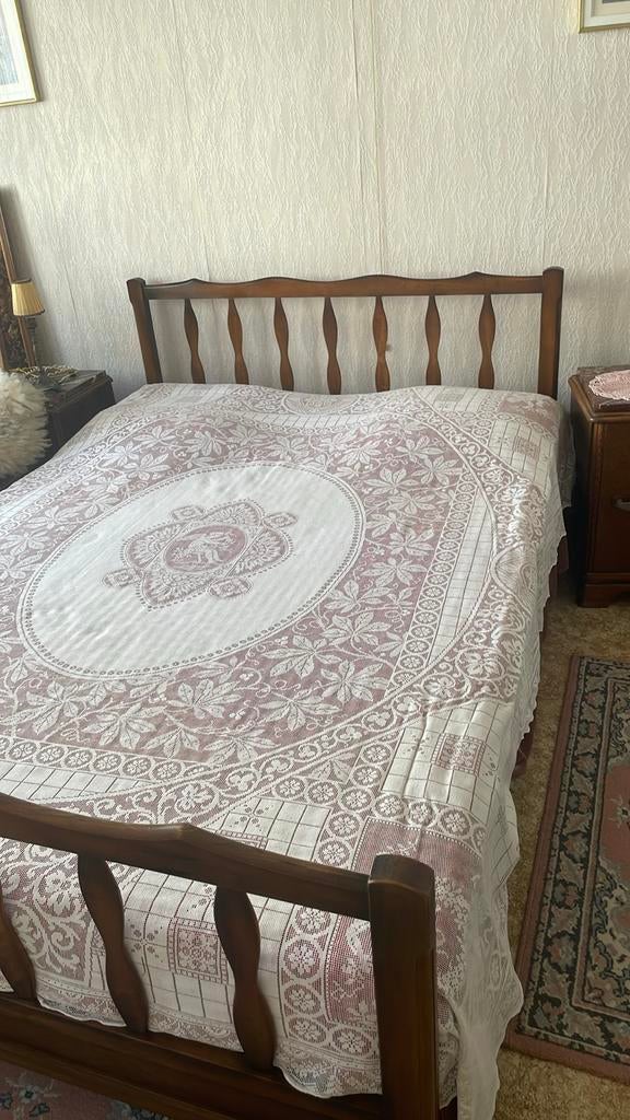 Bed 140-200, Enlèvement, Comme neuf