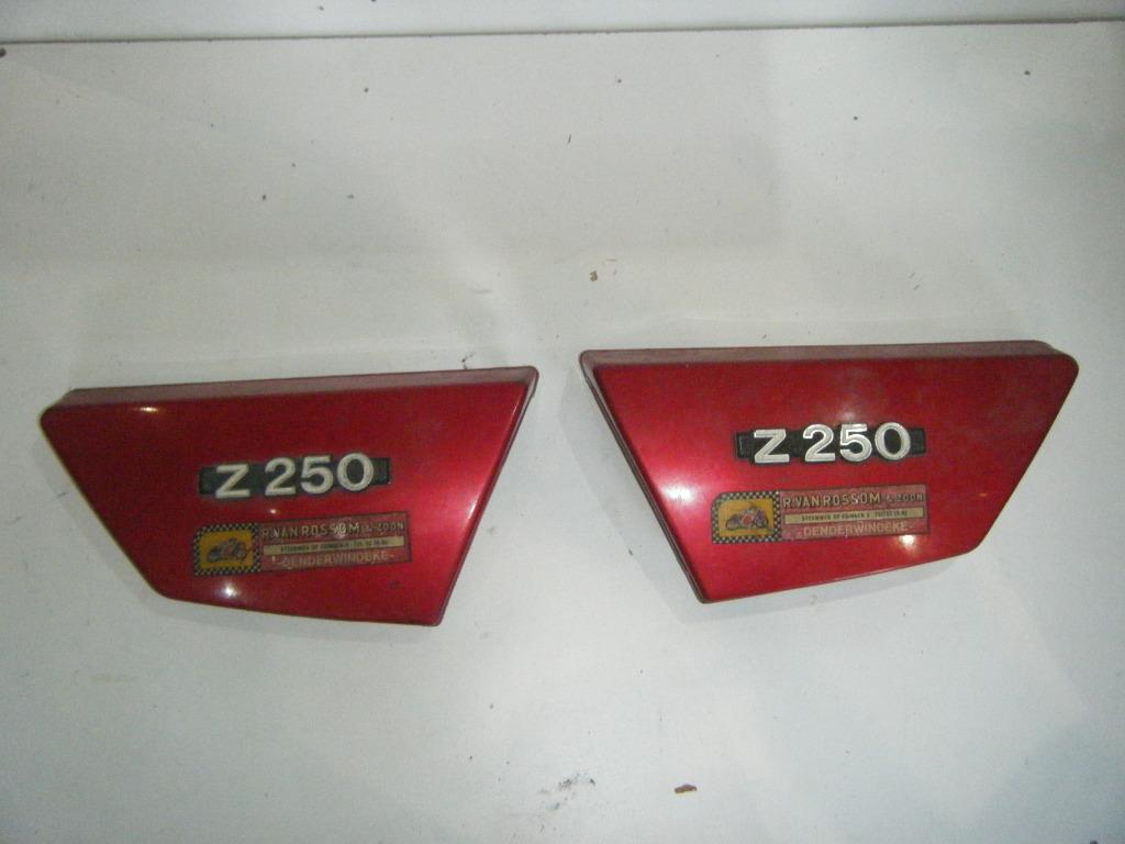 Caches latéraux Kawasaki Z250, Motoren, Ophalen of Verzenden, Gebruikt