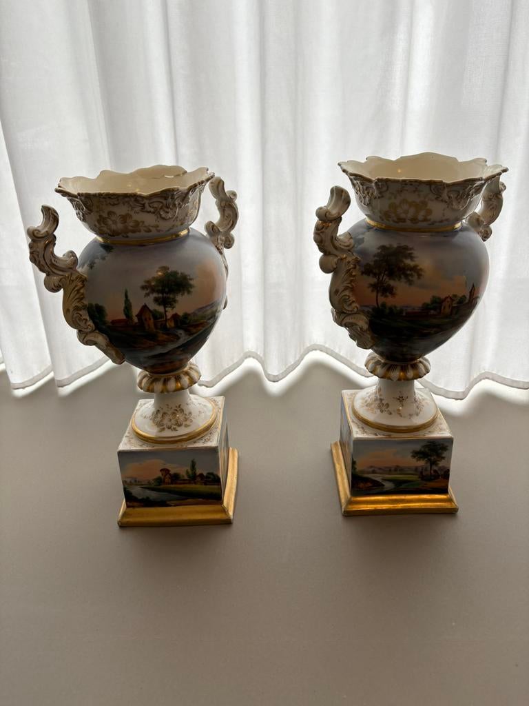 2 vases de style Vieux Paris, Enlèvement