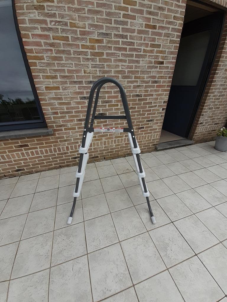 Zwembadladder, Tuin en Terras, Zwembad-toebehoren, Ophalen, Gebruikt, Ladder