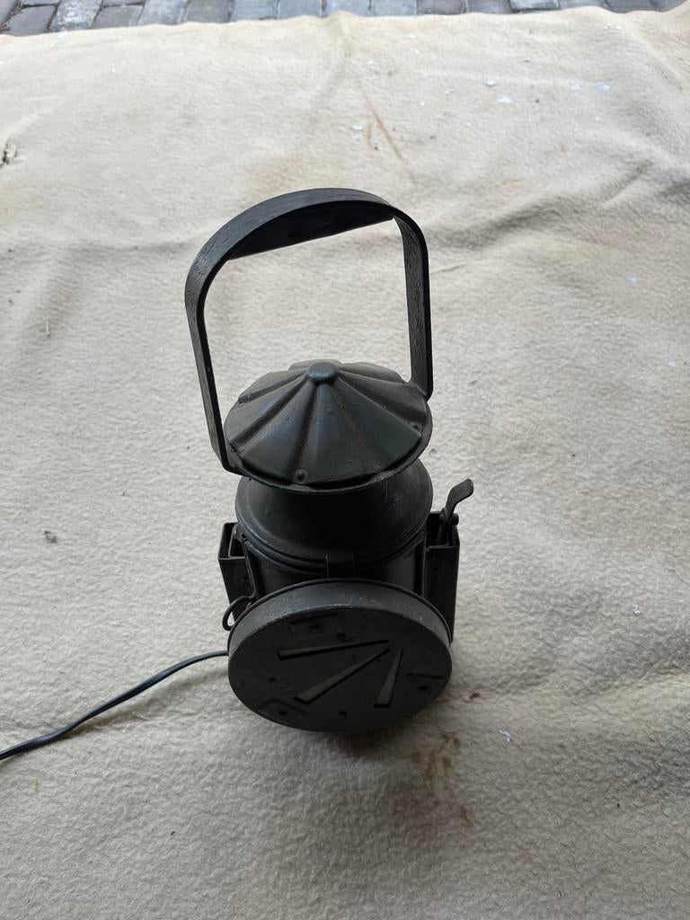 Militaire lamp, Verzamelen, Ophalen