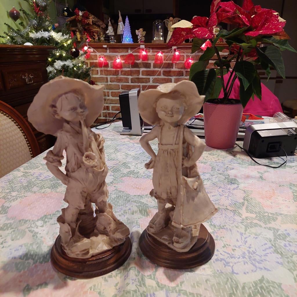 2 italiaanse beeldjes, Enlèvement ou Envoi