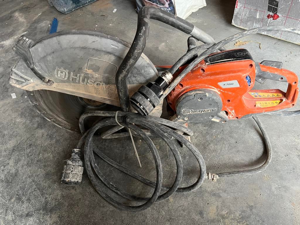 Husqvarna K7000 16 pouces/400, Bricolage & Construction, Enlèvement, Utilisé, Scie circulaire, 70 mm ou plus