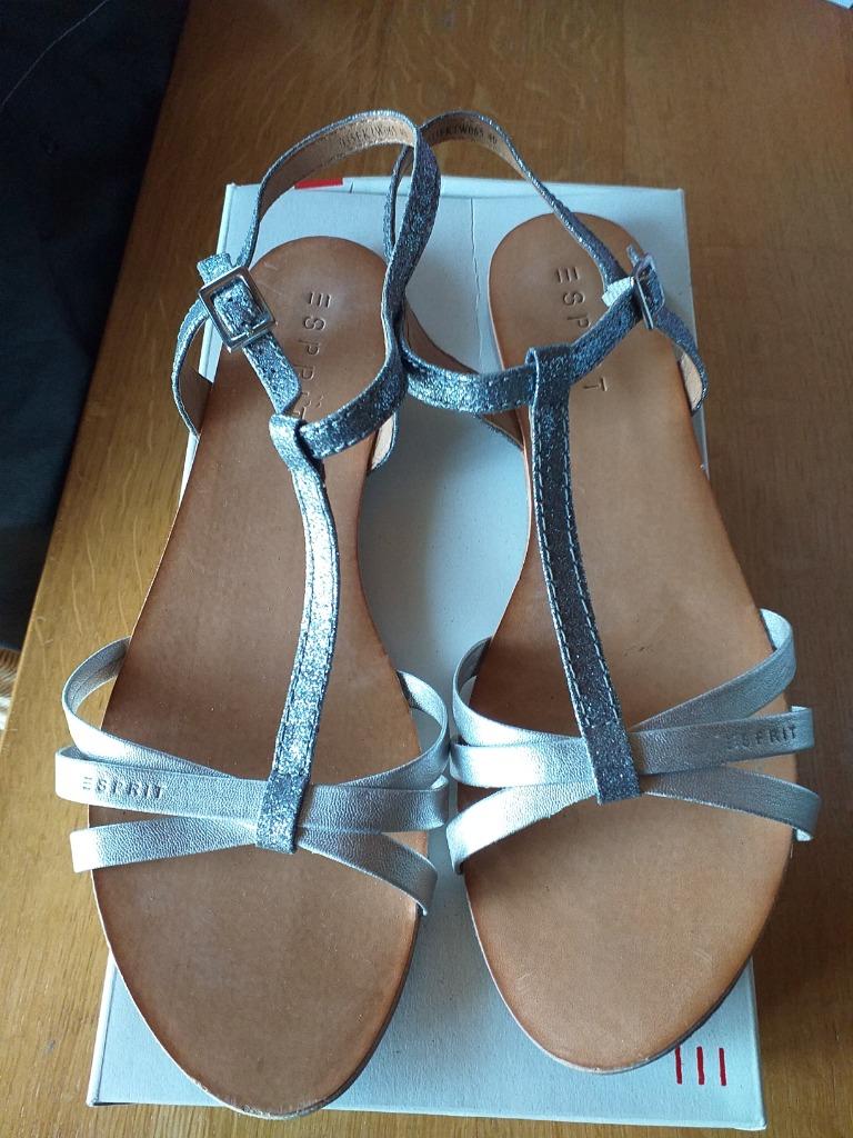 Nieuwe Esprit-sandalen. Schoenmaat 40, Nieuw, Grijs, Esprit, Sandalen of Muiltjes