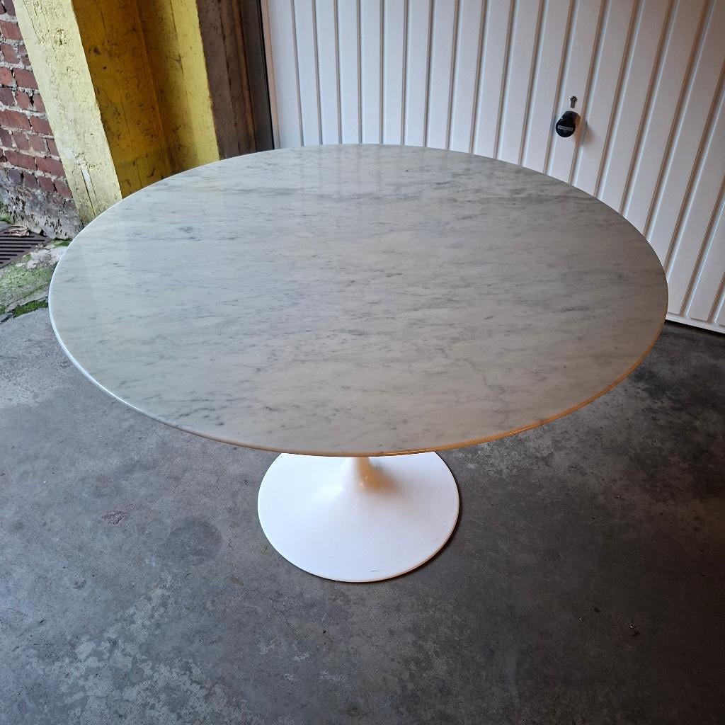 Table tulipe Saarinen marbre 107cm édition knoll, Enlèvement, Utilisé