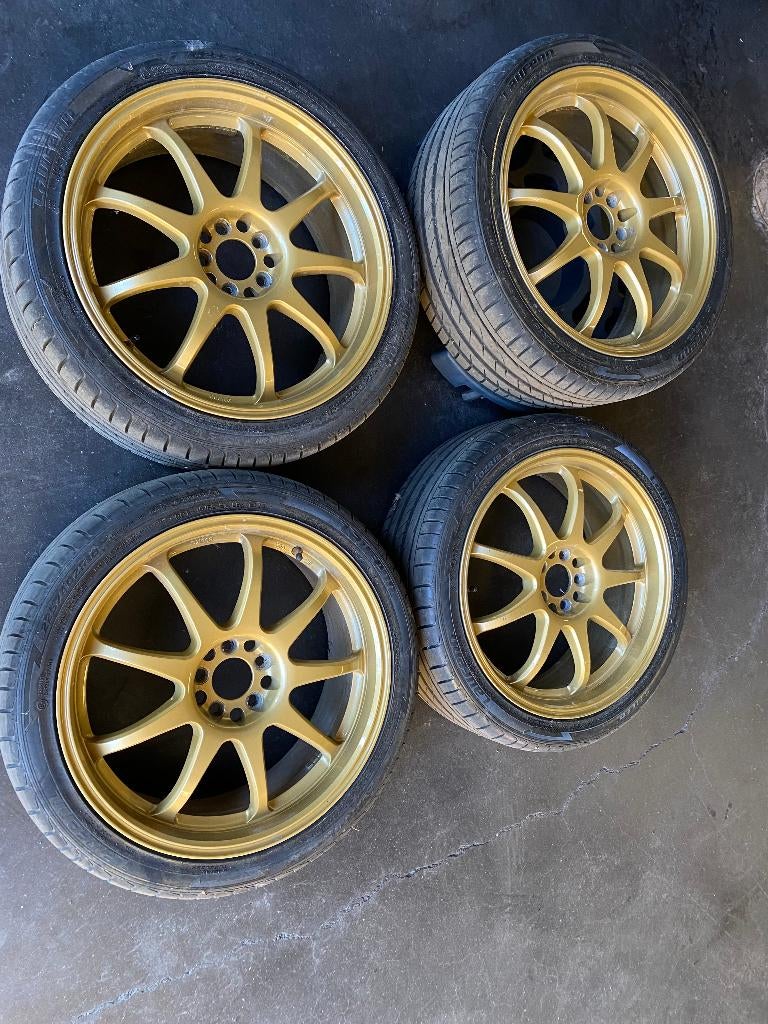 velgen en banden subaru impreza 18 inch 5/100, Ophalen, 18 inch, Band(en), Personenwagen