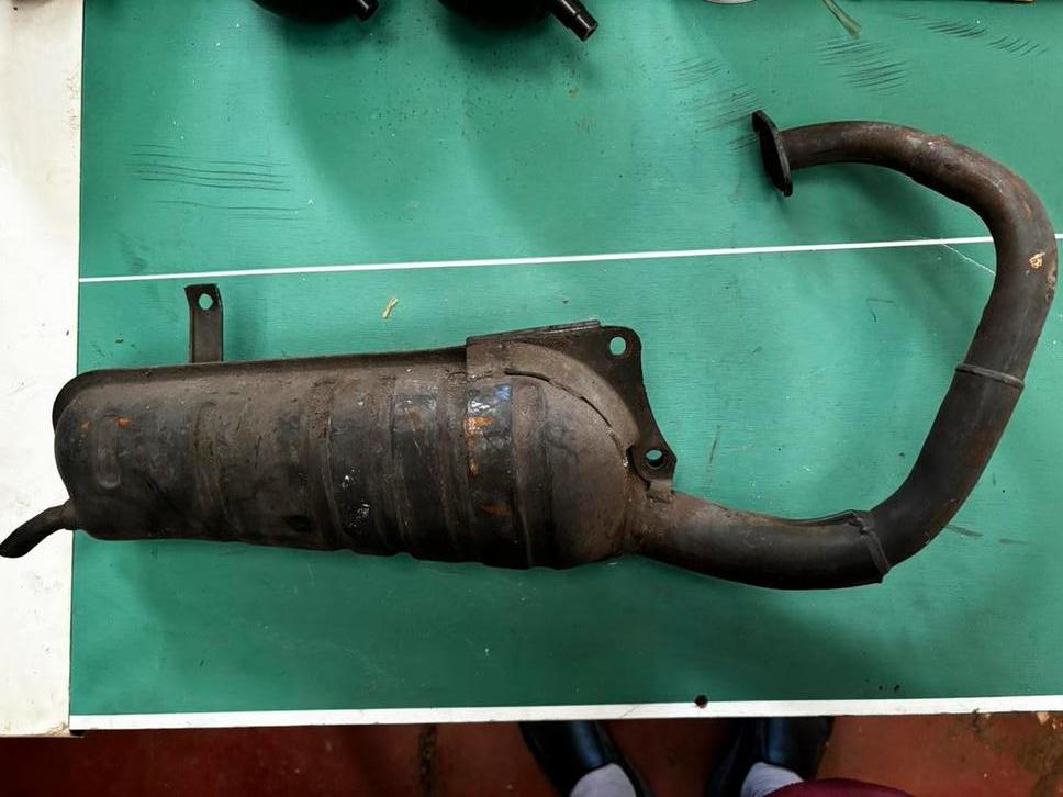 Pot d'échappement pour scooter Derbi Vio, Vélos & Vélomoteurs, Enlèvement ou Envoi, Pot d'échappement