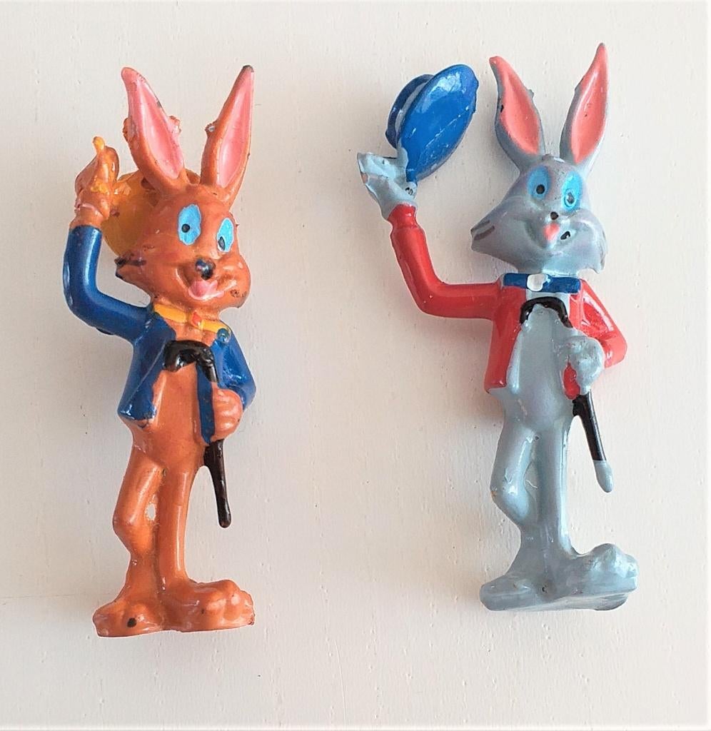 2 anciennes figurines  lapins Bugs Bunny  Heimo en PVC, Enlèvement ou Envoi, Looney Tunes, Utilisé, Statue ou Figurine