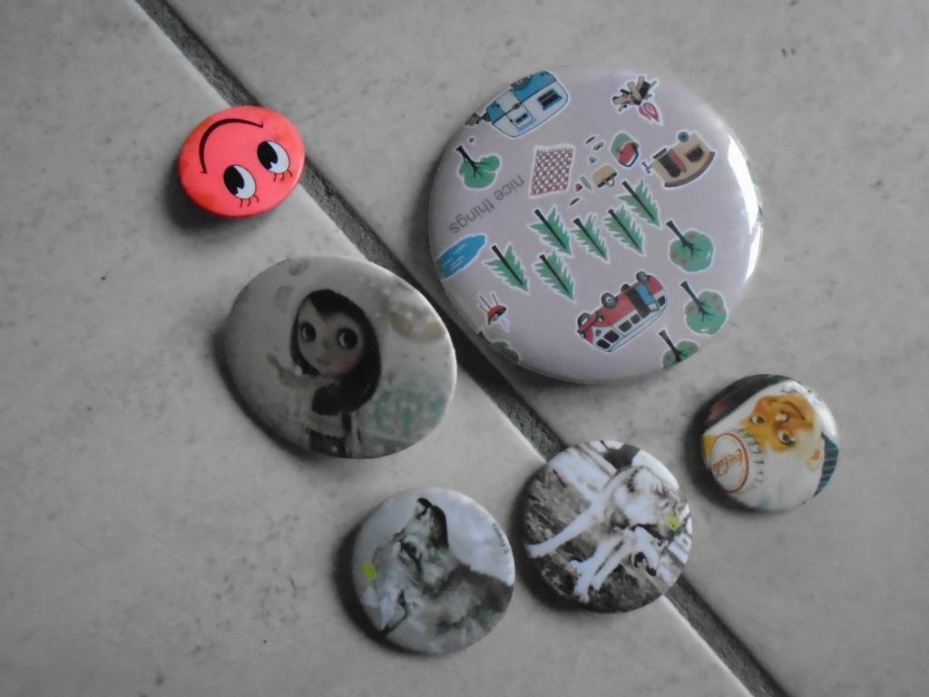 9 METALEN BADGES/COLLECTIE, Antiek en Kunst, Antiek | Overige Antiek, Ophalen of Verzenden