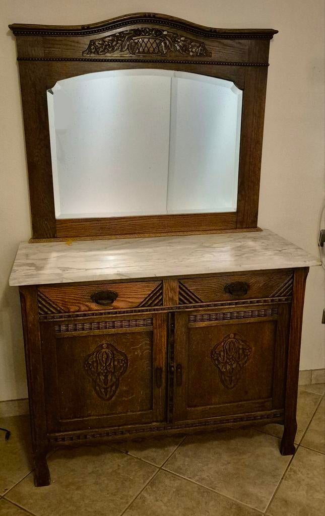 Buffet ancien avec miroir., Enlèvement