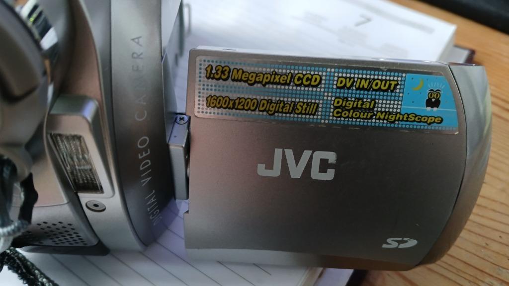 camera digital mini DV + SD card  jvc grd 200e complet, TV, Hi-fi & Vidéo, Caméscopes numériques, Utilisé, Caméra, JVC, 20x ou plus