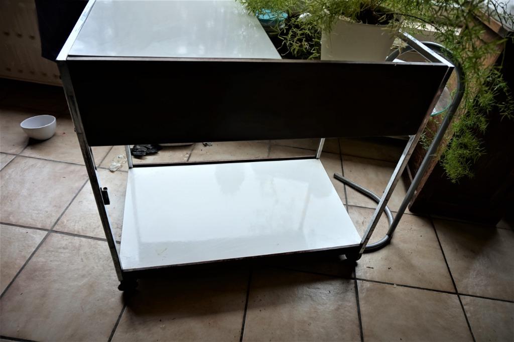 desserte palissandre vintage 1965, Maison & Meubles, Métal, 25 à 50 cm, Vintage, 50 à 100 cm