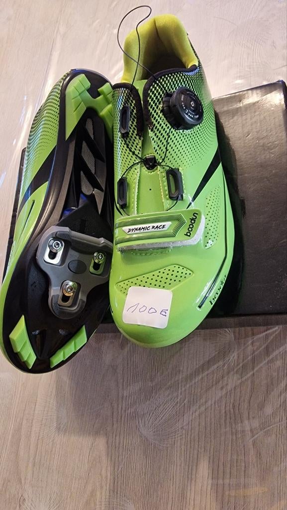 Chaussure velo avec cale pied, Vélos & Vélomoteurs, Enlèvement ou Envoi