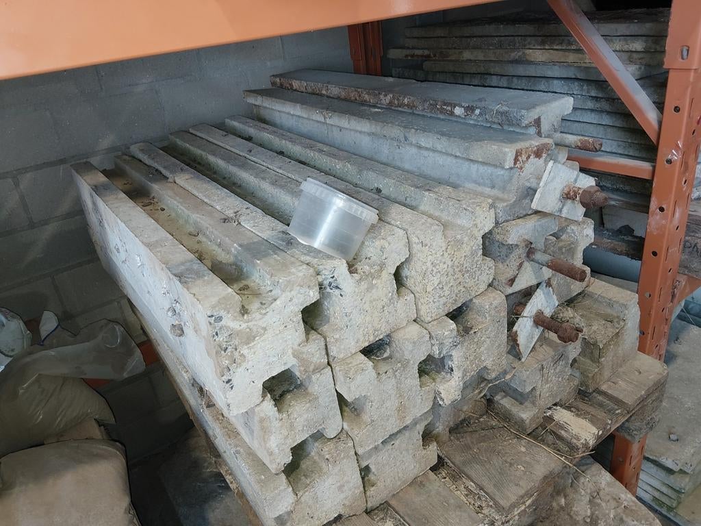 Gratis betonnen inschuifwanden, Enlèvement ou Envoi