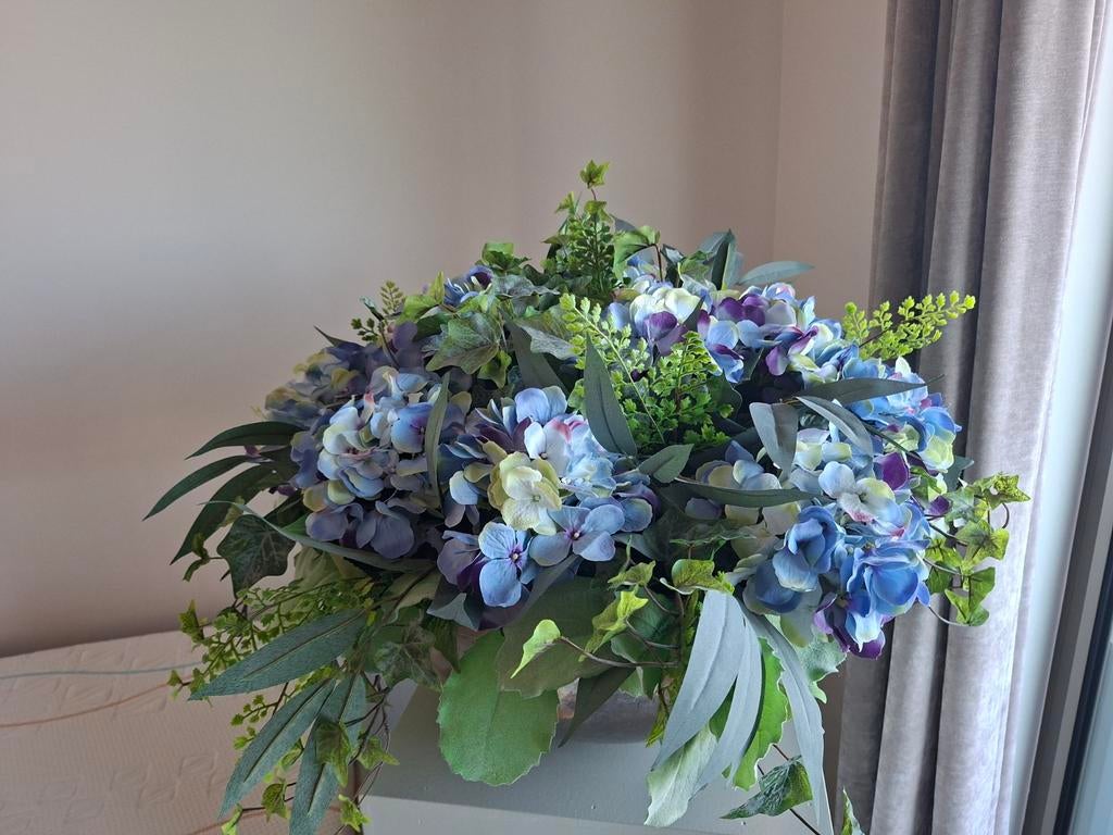 Zijde bloemstuk biedermeier, Huis en Inrichting, Woonaccessoires | Kunstplanten en Kunstbloemen, Ophalen of Verzenden