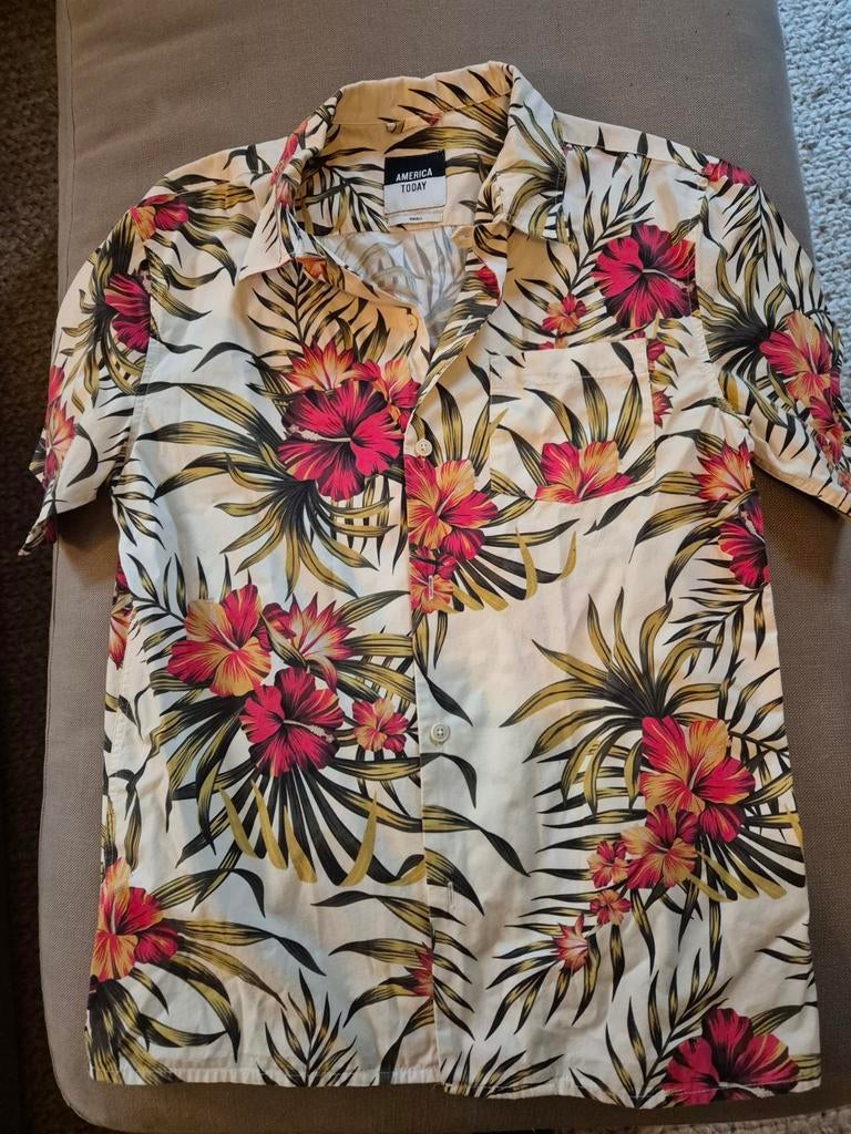 Hemdjes jongen 12 tot 14 jaar maat s, Ophalen, Zo goed als nieuw, H&M