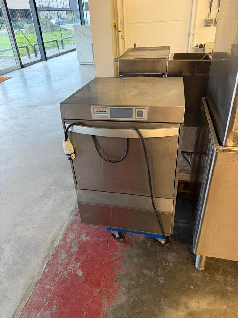 Lave-vaisselle Winterhalter, Articles professionnels, Enlèvement