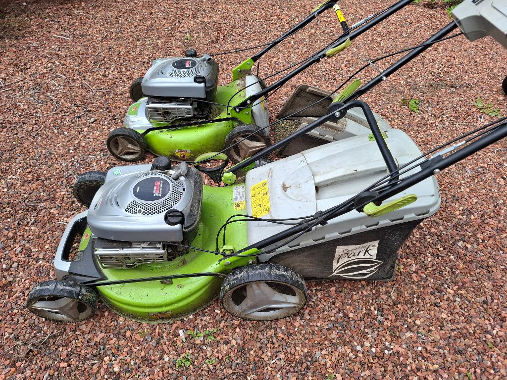 Benzine grasmaaier, Tuin en Terras, Grasmaaiers, Ophalen, Gebruikt, Opvangbak, Benzine-grasmaaier