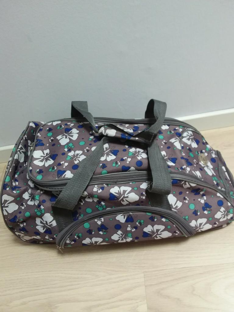 Mooie reistrolley, Ophalen, Zo goed als nieuw