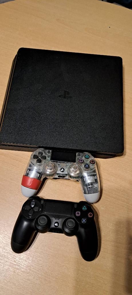 PS4, Games en Spelcomputers, Met 2 controllers, Ophalen of Verzenden, Slim, Gebruikt