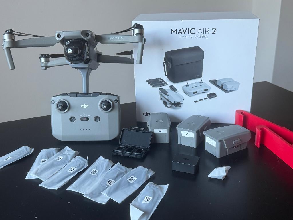 DJI Mavic Air 2 Fly more combo, TV, Hi-fi & Vidéo, Drones, Comme neuf, Drone avec caméra, DJI, 250 à 900 g, 30 à 45 minutes, 5 à 10 km