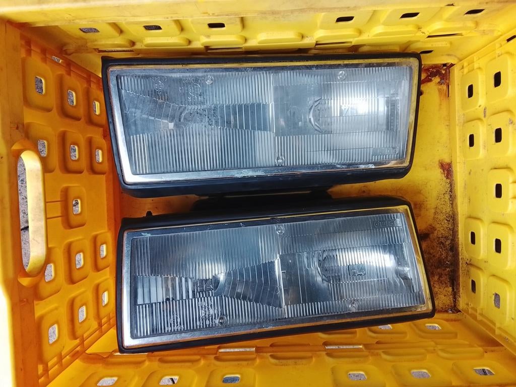 Cadillac Deville 80s koplampen H4, Ophalen of Verzenden