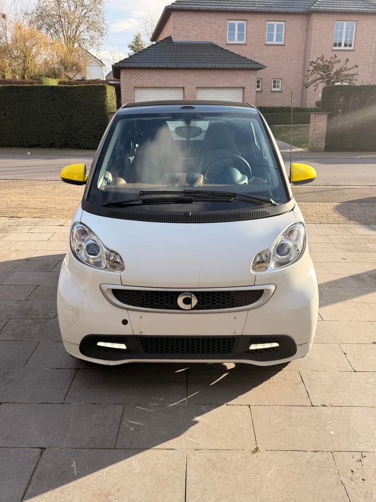 Smart fortwo Édition BOconcept, Autos, Smart, Cuir, Achat, Bluetooth, Automatique