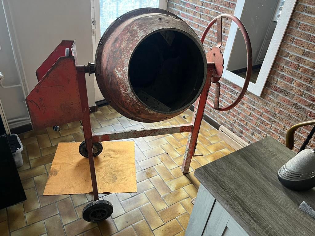 Betonneuse, Bricolage & Construction, Enlèvement, Utilisé