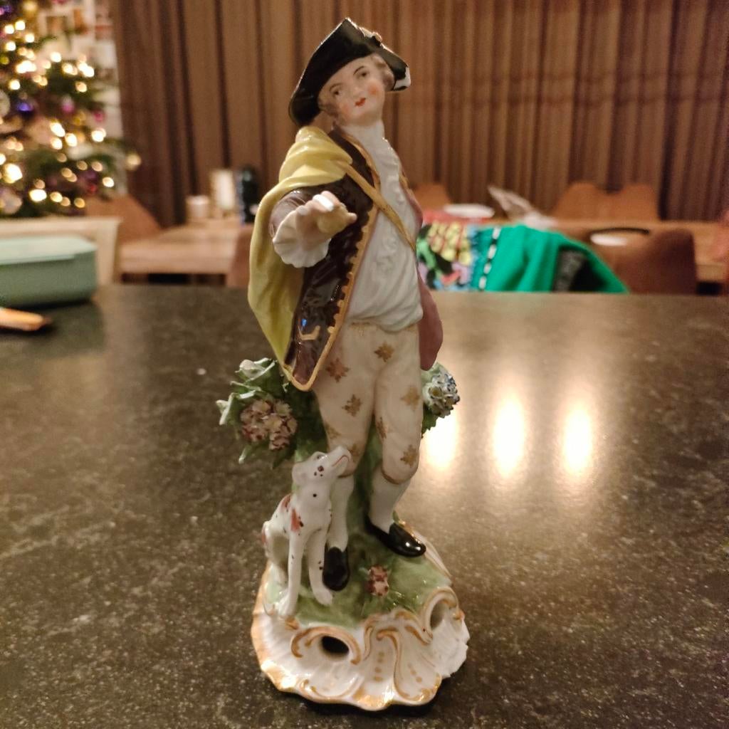 antiek porseleinen beeldje van een jonge man met een hond, D, Antiek en Kunst, Ophalen