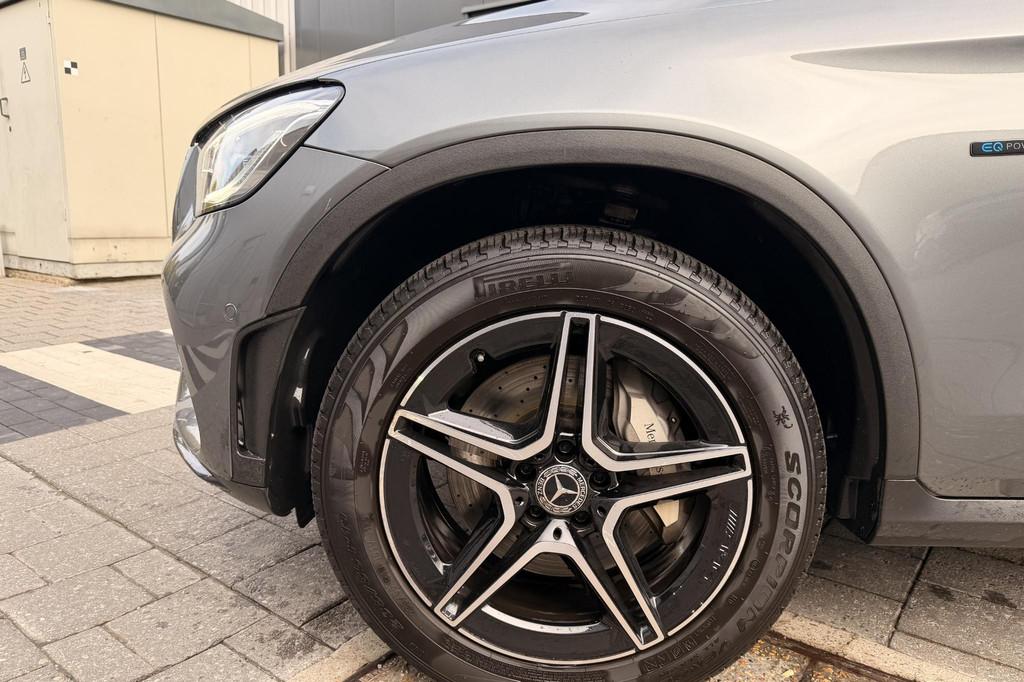 Mercedes-Benz GLC-Klasse 300 DE 4MATIC Coupé AMG Line | Ver, Auto's, Automaat, 2000 kg, 2135 kg, Plug-in hybride