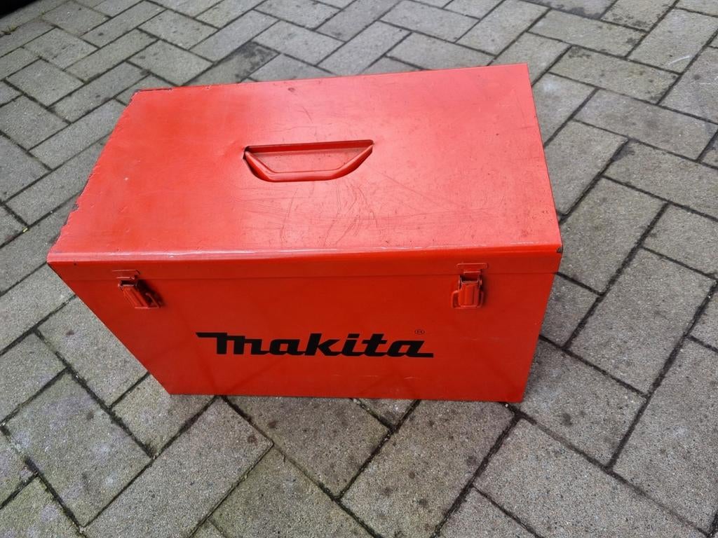 Makita gereedschapkist voor kettingzaag, Tuin en Terras, Ophalen