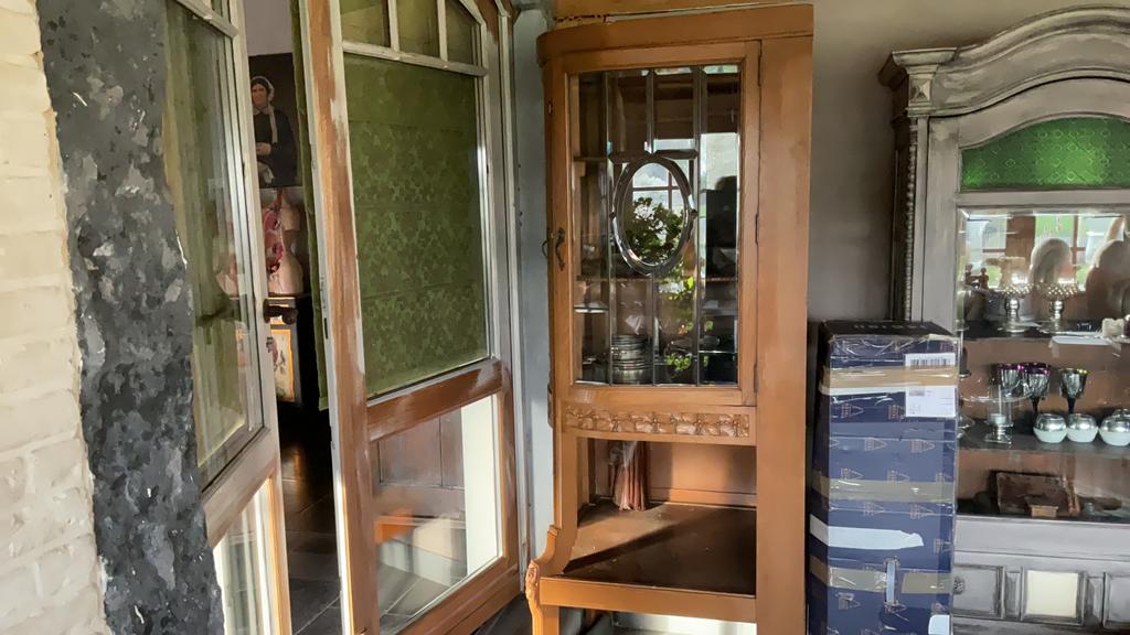 Oude eiken hoekkast, Antiek en Kunst, Antiek | Meubels | Kasten, Ophalen