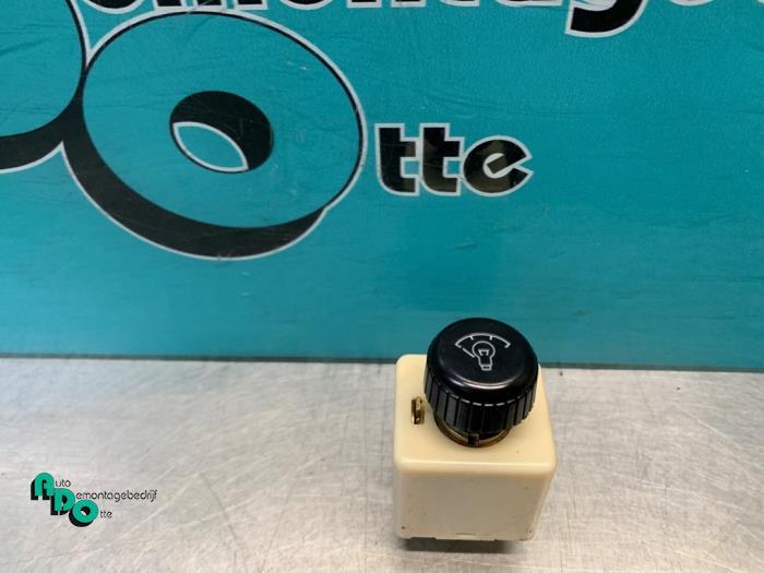 Cockpit dimmer van een Lexus IS 200 (IS 200 99-), Gebruikt, -, -, -