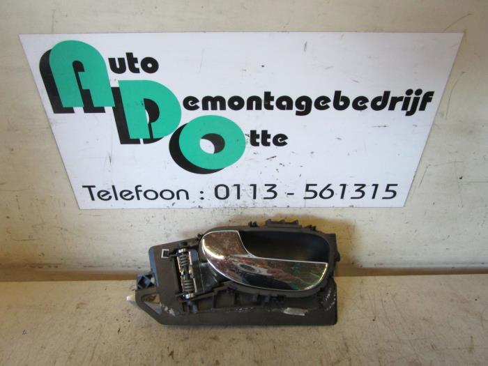 Portiergreep 4Deurs links-voor van een Peugeot 307, Gebruikt, -, -, Ophalen of Verzenden