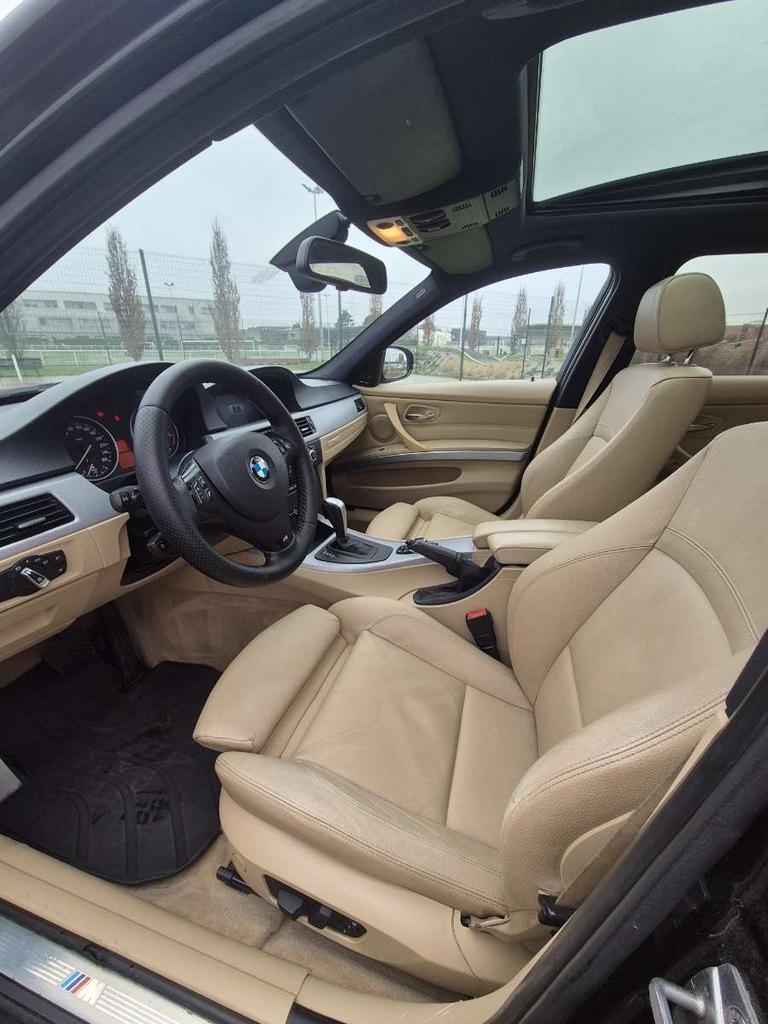 Bmw 330 xd bva pack m, Auto's, BMW, Particulier, 3 Reeks, Bluetooth, Diesel, Break, 5 deurs, Automaat, Zwart, Beige, Leder, Vierwielaandrijving