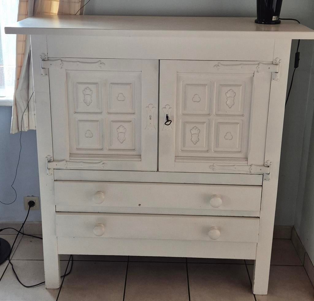 Eikenhouten dressoir, Ophalen