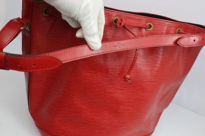 Handtas louis vuitton, Handtassen en Accessoires, Tassen | Damestassen, Ophalen of Verzenden, Zo goed als nieuw, Rood, Handtas