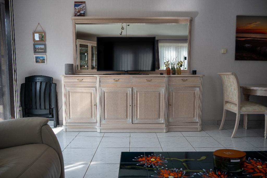 Dressoir met grote spiegel – ruime opbergruimte, Avec tiroir(s), 25 à 50 cm, 200 cm ou plus, Comme neuf